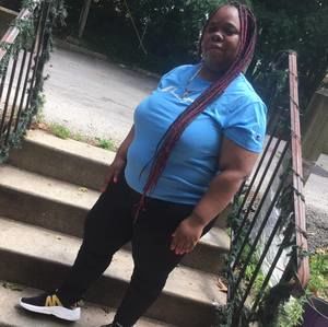 Meet your Posher, Monique